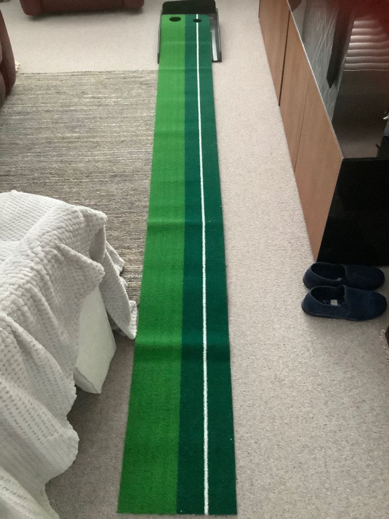 Forb putting mat