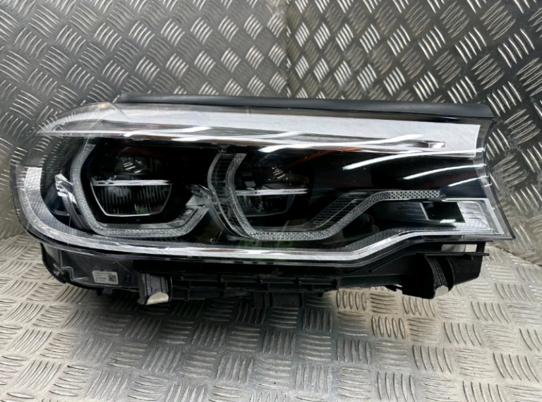 BMW 5 SERIES - G30/ G31/ F90 - ADAPTIVE - LED HEADLIGHT - DRIVERSIDE -
