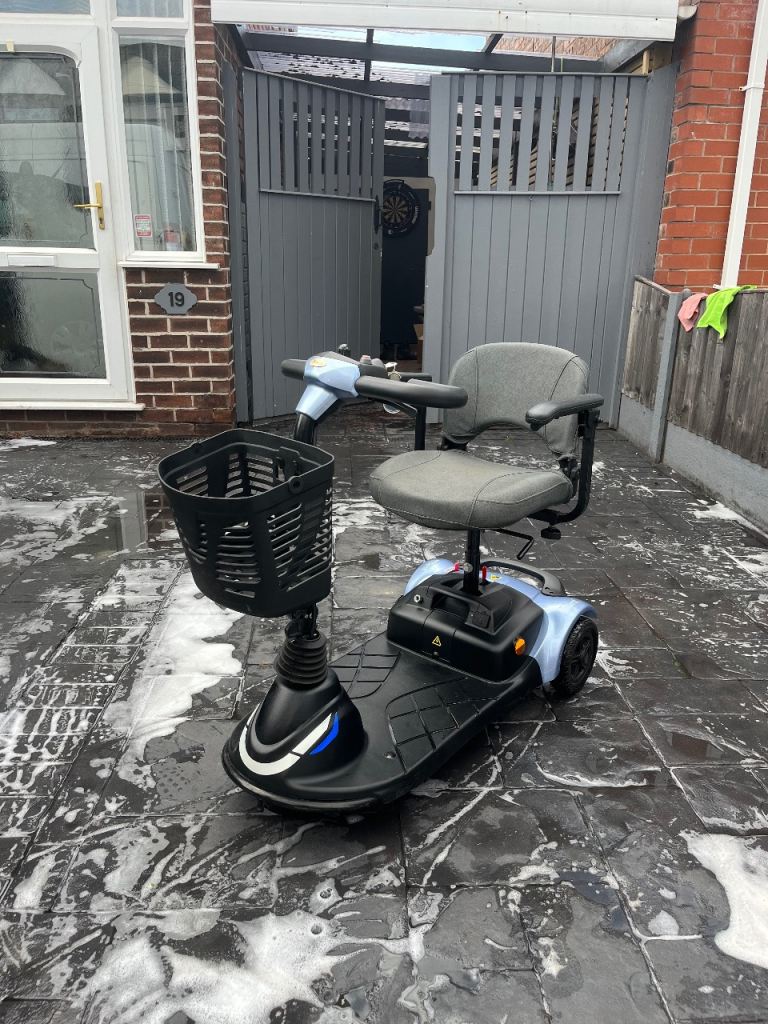 3 wheel mobility scooter 