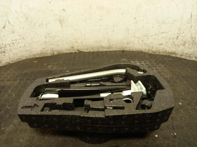 Skoda Citigo Jack/Toolkit 2017-2022 1s0012115p