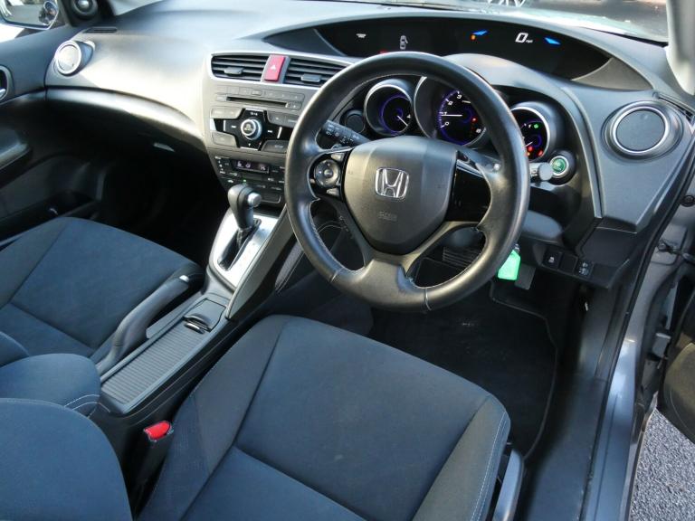 2014 Honda Civic 1.8 i-VTEC S 5dr Auto *9 SERVICES+BT+DAB+AUX+AUTOMATIC+LOW MILES* HATCHBACK Petr...