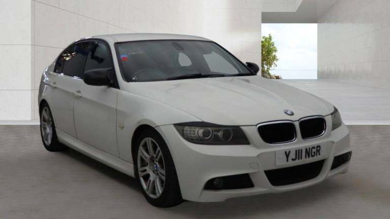 2023 BMW M3 2.0 320i M Sport Saloon 4dr Petrol Auto Euro 5 (s/s) (184 ps) PETROL Automatic