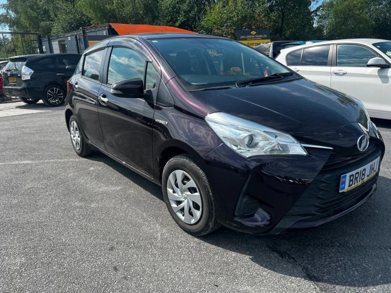 2018 Toyota Vitz 1490 Hybrid