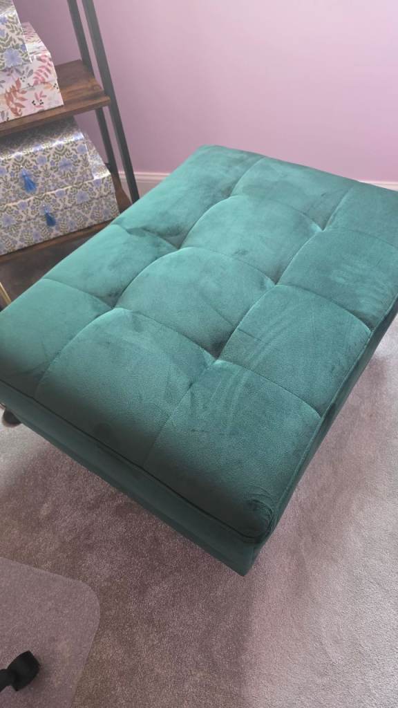 Furniturebox Jolene Emerald Green Velvet Footstool. 