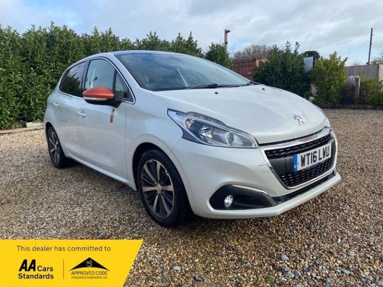 2016 Peugeot 208 1.2 PureTech 110 Roland Garros 5dr HATCHBACK PETROL Manual