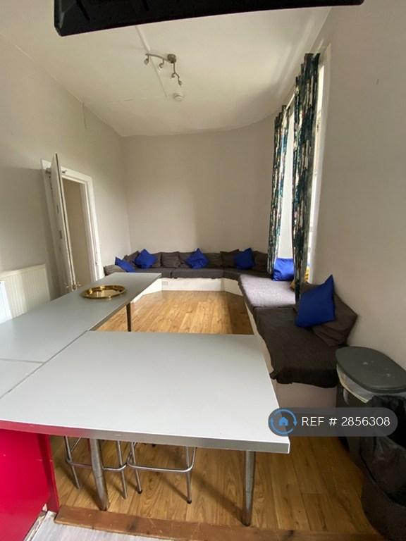 7 bedroom flat in Clifton Terrrace, Edinburgh, EH12 (7 bed) (#2856308)