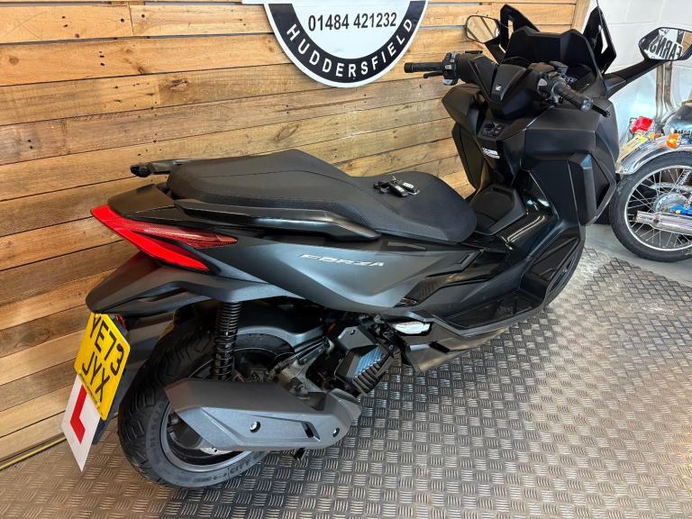 Honda NSS 125 AD-P FORZA