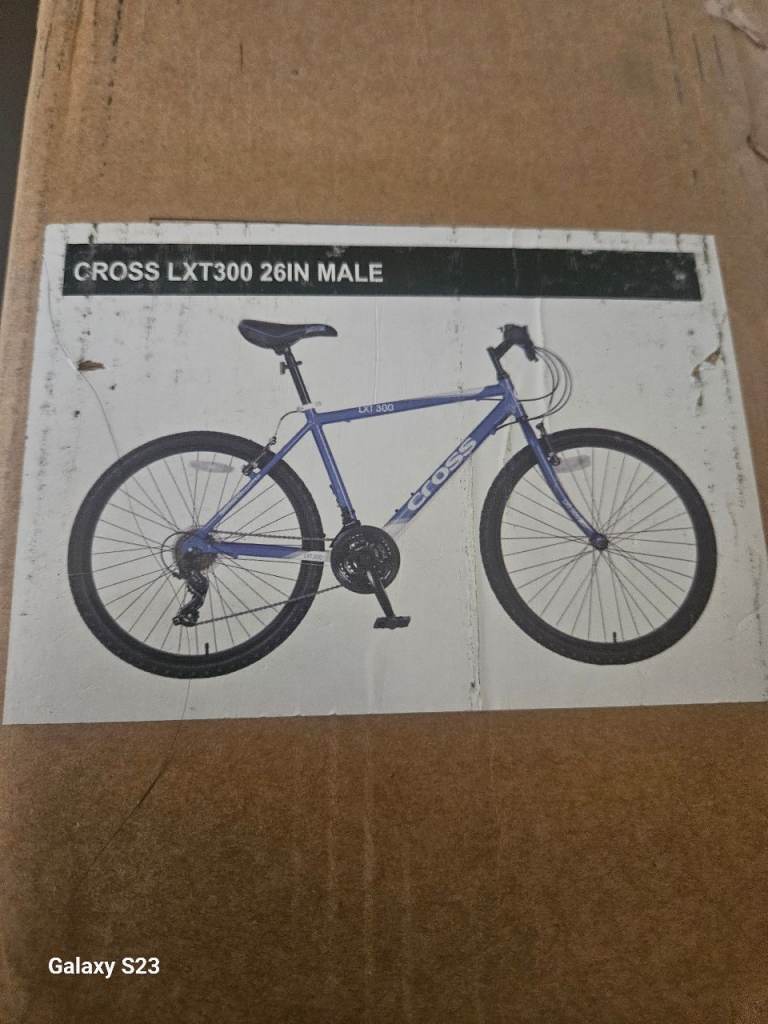 image for Brand new mens bike size 26", comes with a new lock and lights