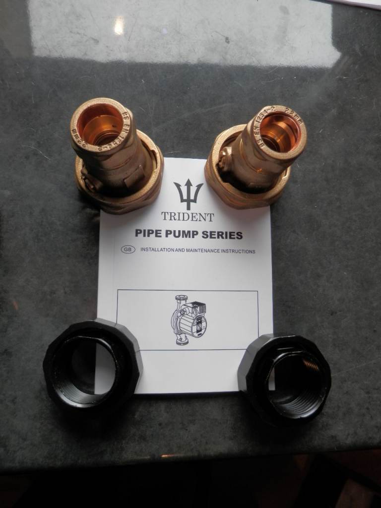 Trident 3 speed central heating pump c/w 22mm valves