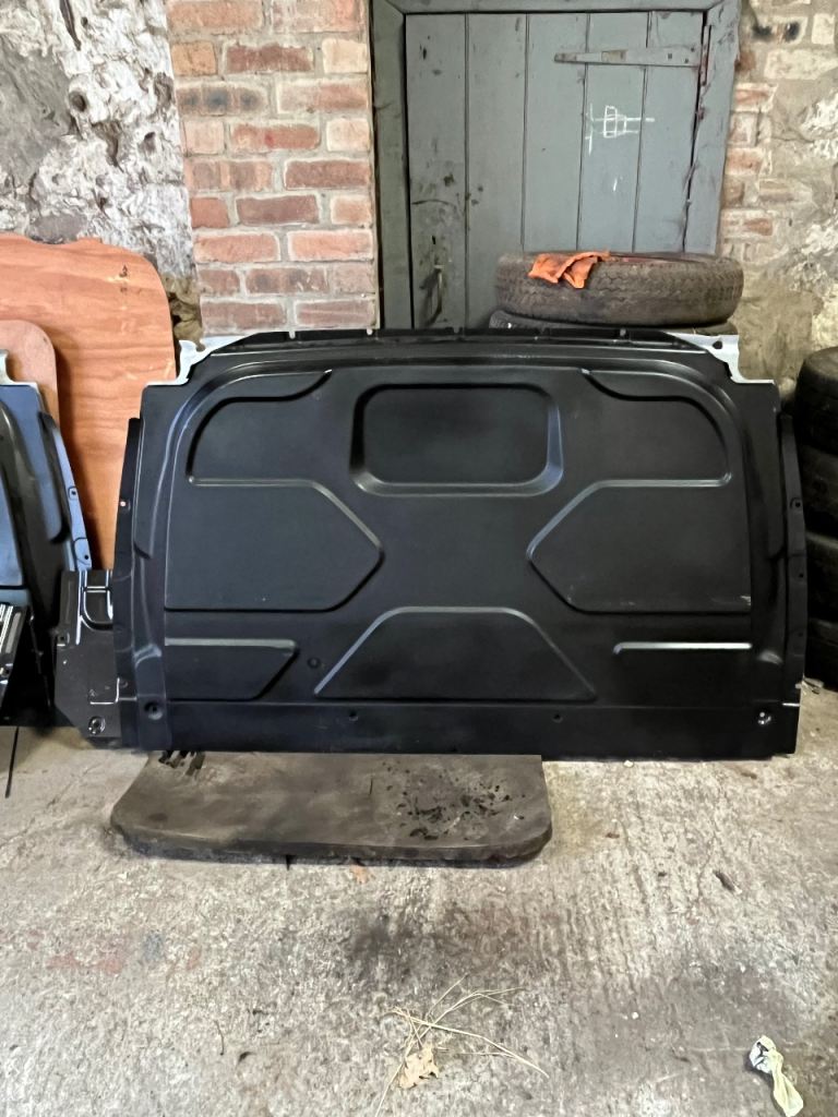 Transit custom bulk head