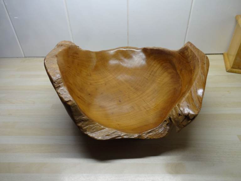 SOLID LIVE EDGE HAND CARVED WOODEN BOWL ~ TEAK ~ #2