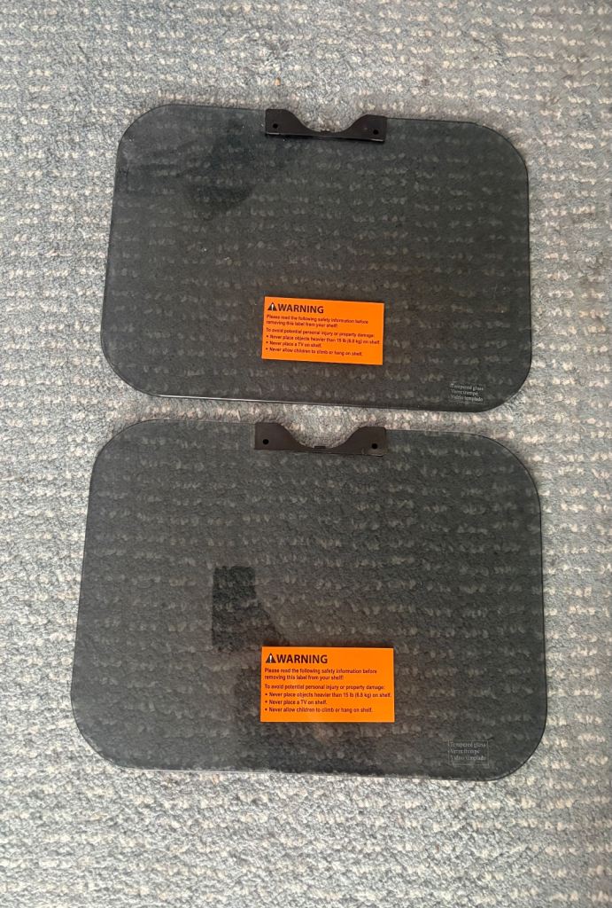 2 toughened stackable glasses shelves