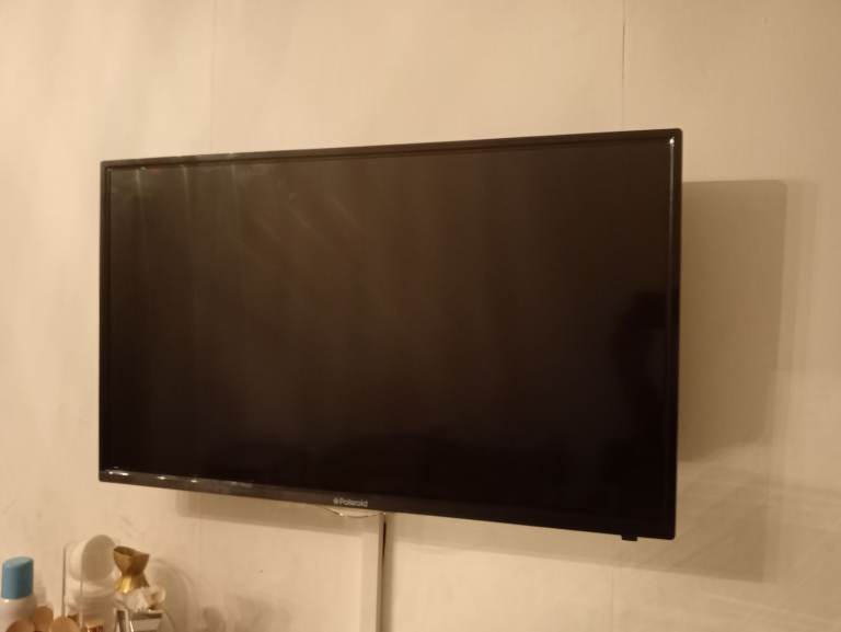 image for 32inch Polaroid tv