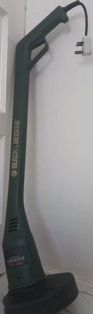 Black & Decker Autofeed Strimmer GL330 9inch – Green