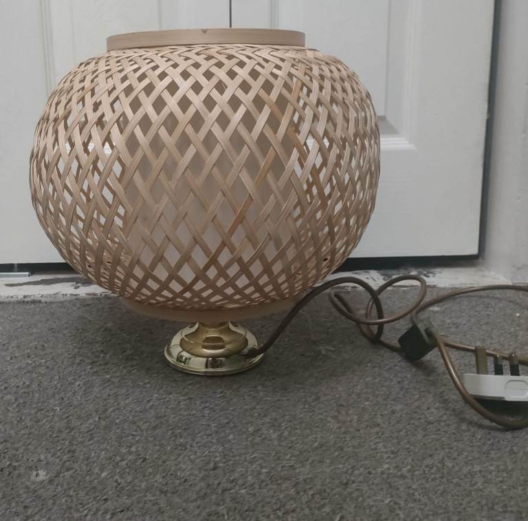 Table Lamp Wooden Shade