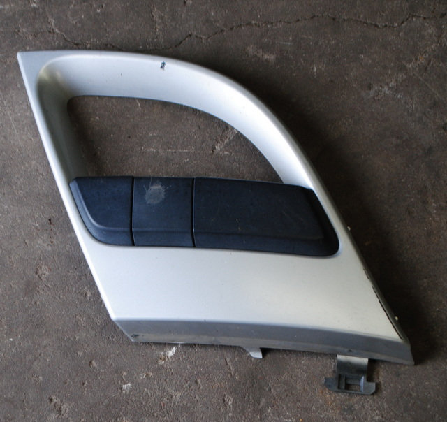2012 RENAULT MEGANE MK3 COUPE 1.5 DCI FRONT DRIVER SIDE BUMPER COVER 623830001R 