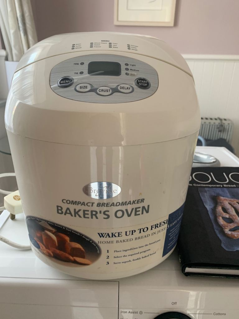 Breville bread maker plus complimentary Dough cook book