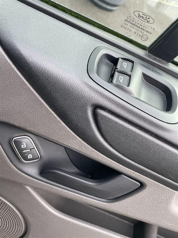 2020 Ford Transit Custom 2.0 300 EcoBlue Leader L2 H1 Euro 6 (s/s) 5dr Panel Van Diesel Manual