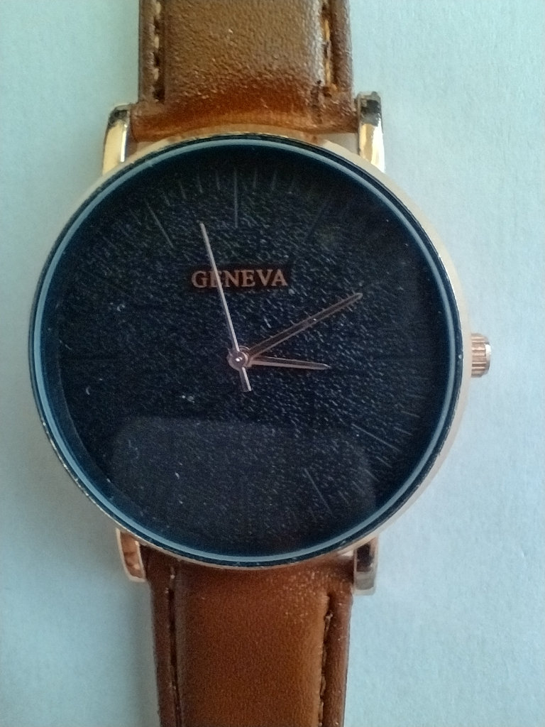 GENTS GENEVA ANALOGUE WATCH