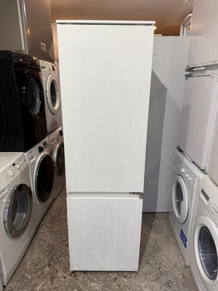 Electrolux 70/30 White Colour Integrated Fridge Freezer With Free Delivery 🚚 