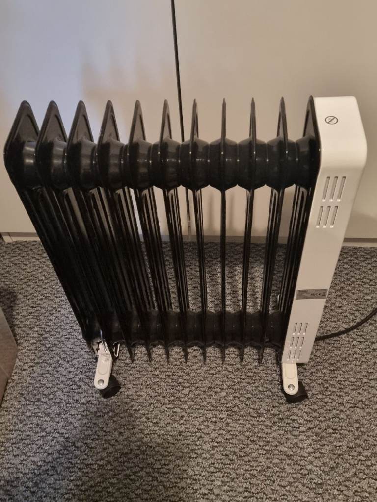 Black & Decker Oil Filled Radiator Heater – Good Condition
