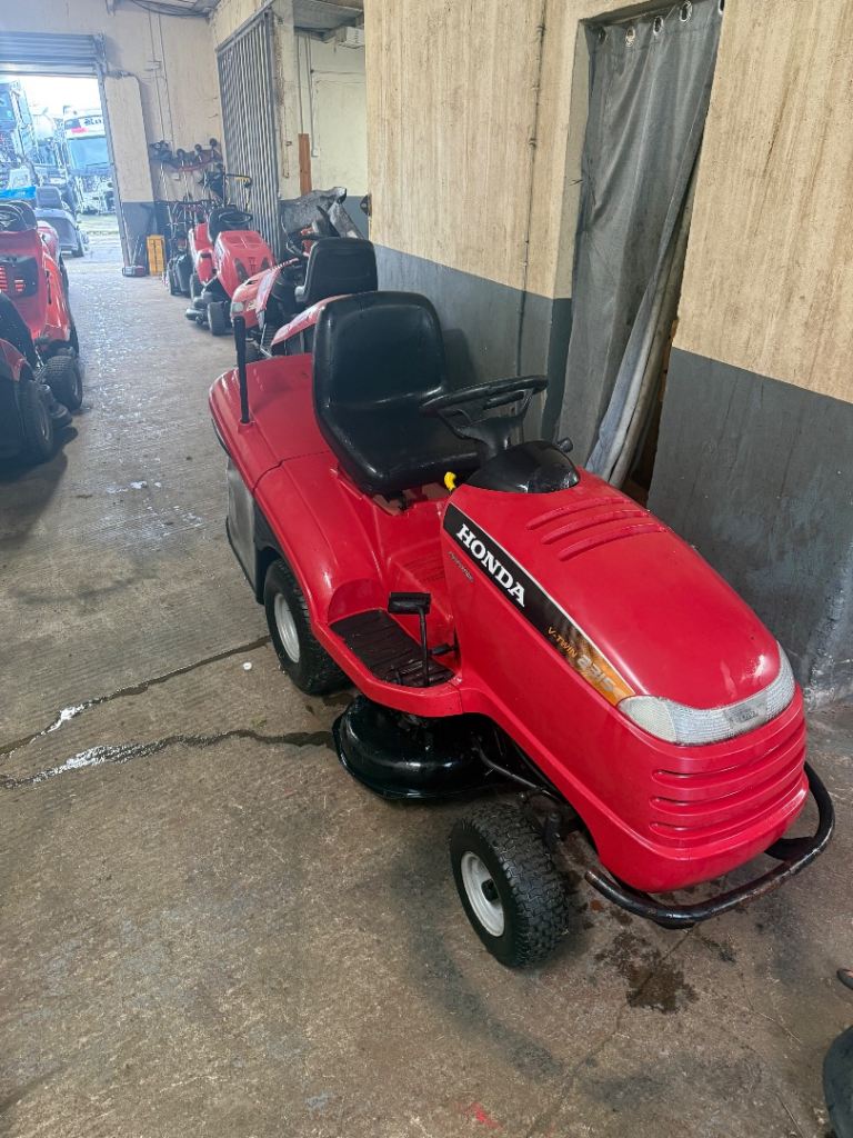 Ride on mowers 