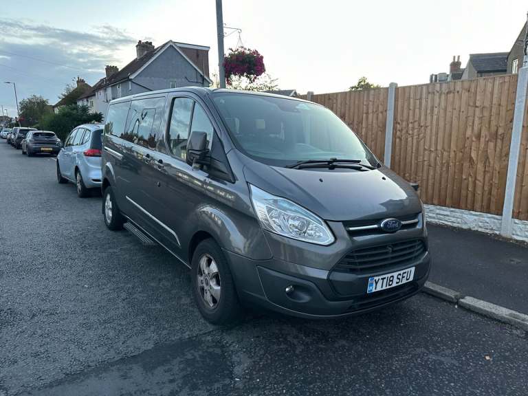 2018 Ford Tourneo Custom 2.0 TDCi 130ps Low Roof 8 Seater Titanium Auto MPV Diesel Automatic
