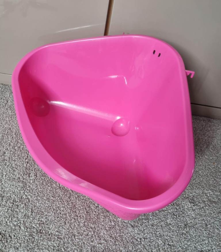 Large corner litter box for bunnies or guinea pigs