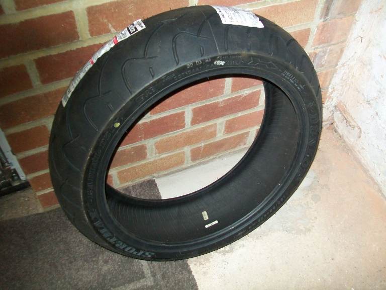 HARLEY DAVIDSON V-ROD REAR TYRE