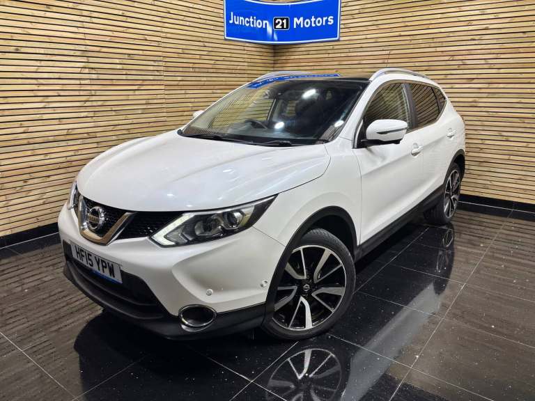 2015 Nissan Qashqai 1.5 dCi Tekna SUV 5dr Diesel Manual 2WD Euro 5 (s/s) (110