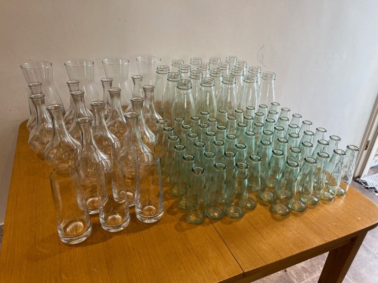 Various sized vases (99) - wedding - decorations - vases 