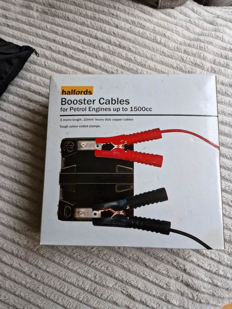JUMP LEADS FROM HALFORDS