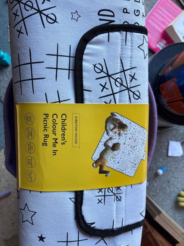 Children’s colour me in picnic rug