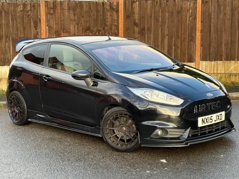 2015 Ford Fiesta 1.6T EcoBoost ST-2 Euro 5 3dr HATCHBACK Petrol Manual