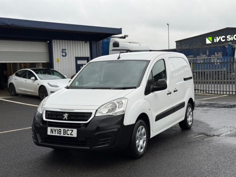 2018 Peugeot Partner 850 1.6 BlueHDi 100 Professional Van [non SS] PANEL VAN Diesel Manual
