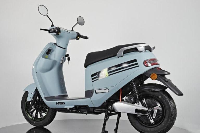 MGB G1 50cc Moped Scooter 2000W Electric Bosch Motor