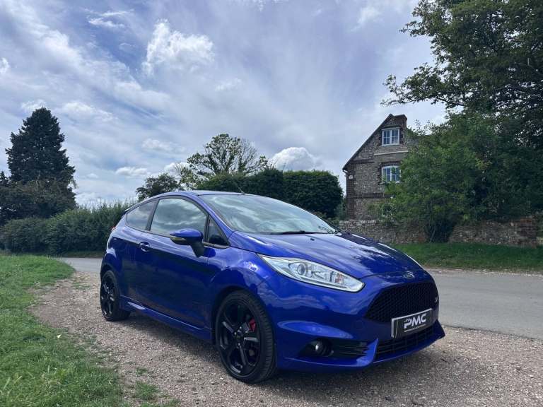 2016 Ford Fiesta 1.6 EcoBoost ST-3 3dr HATCHBACK Petrol Manual