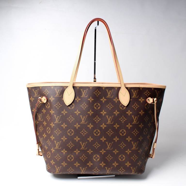 – Monogram,brand new not original 