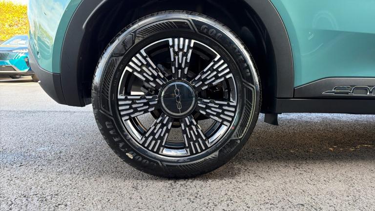 2025 Fiat 600 1.2 MHEV SUV 5dr Petrol Hybrid e-DCT Euro 6 (s/s) (100 ps) SUV Hybrid Automatic