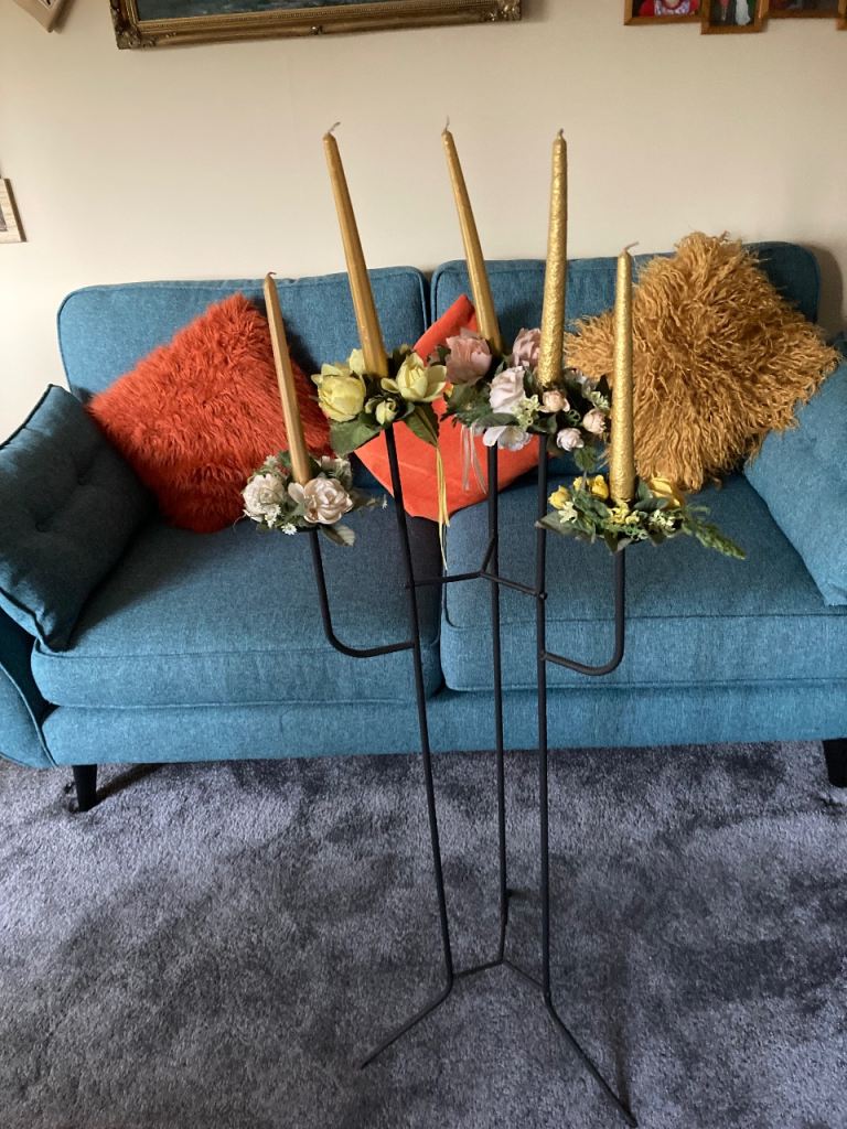 6 stand candle holder
