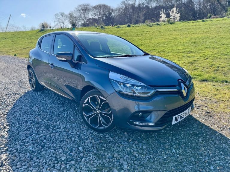 2019 Renault Clio ICONIC TCE Hatchback Petrol Manual