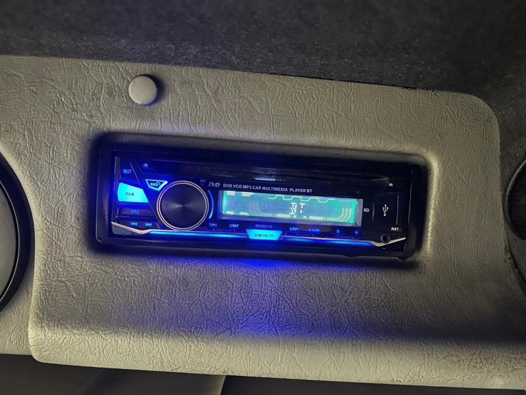 2015 JOHNSTON SWEEPERS CX400 4X2 7.5 TON DIESEL AUTO SWEEPER  Diesel Automatic