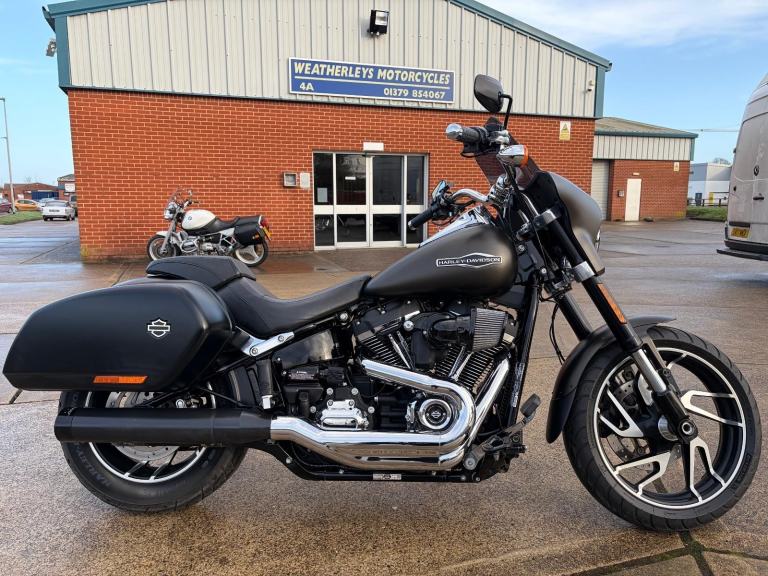 Harley-Davidson FLSB SPORT GLIDE 1745 2020 MODEL