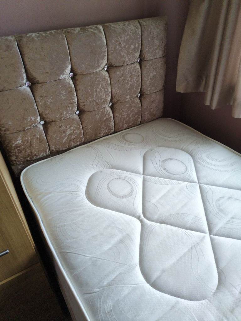 New signal ottoman bed the head board 