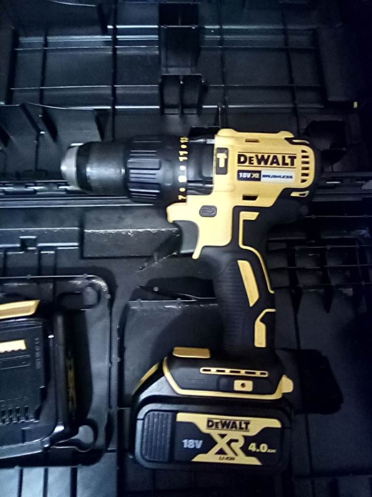 Dewalt dril 18 volt 4 amp