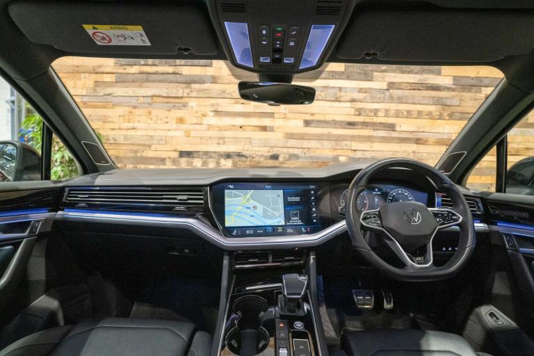 2021 Volkswagen Touareg 3.0 Touareg V6 Black Edition TDI Auto 4WD 5dr SUV Diesel Automatic