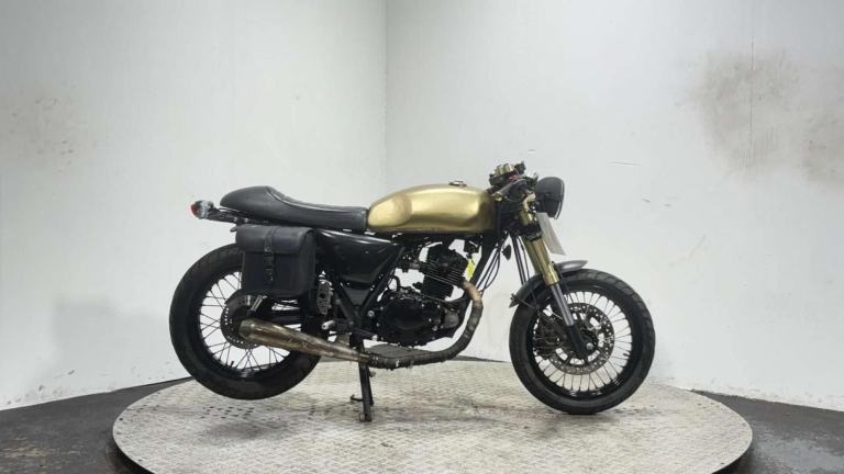 image for Bullit  Spirit RETRO BIKE 2017 4K RUNNING PROJECT BIKE SPARES OR REPAIR 125CC