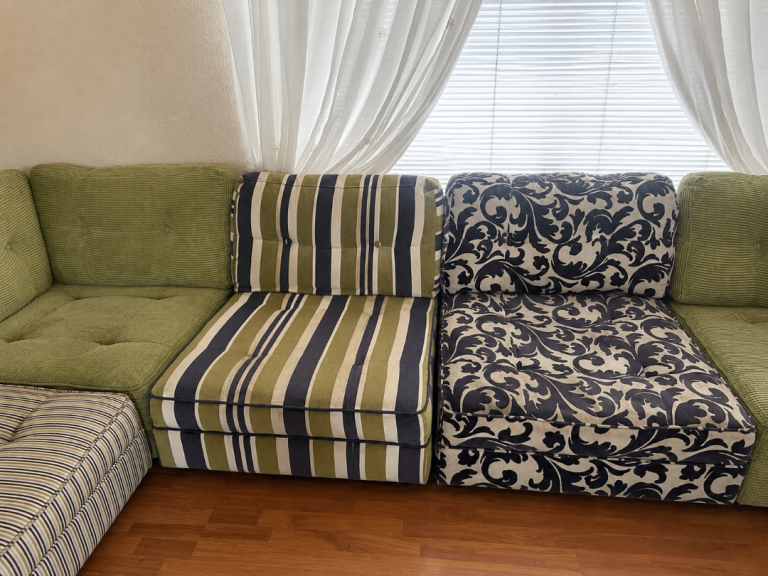 Free large corner sofa 