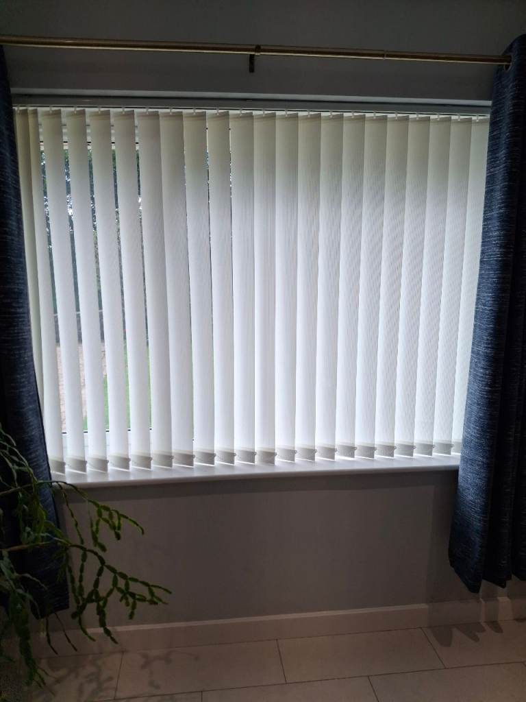 Vertical blinds 