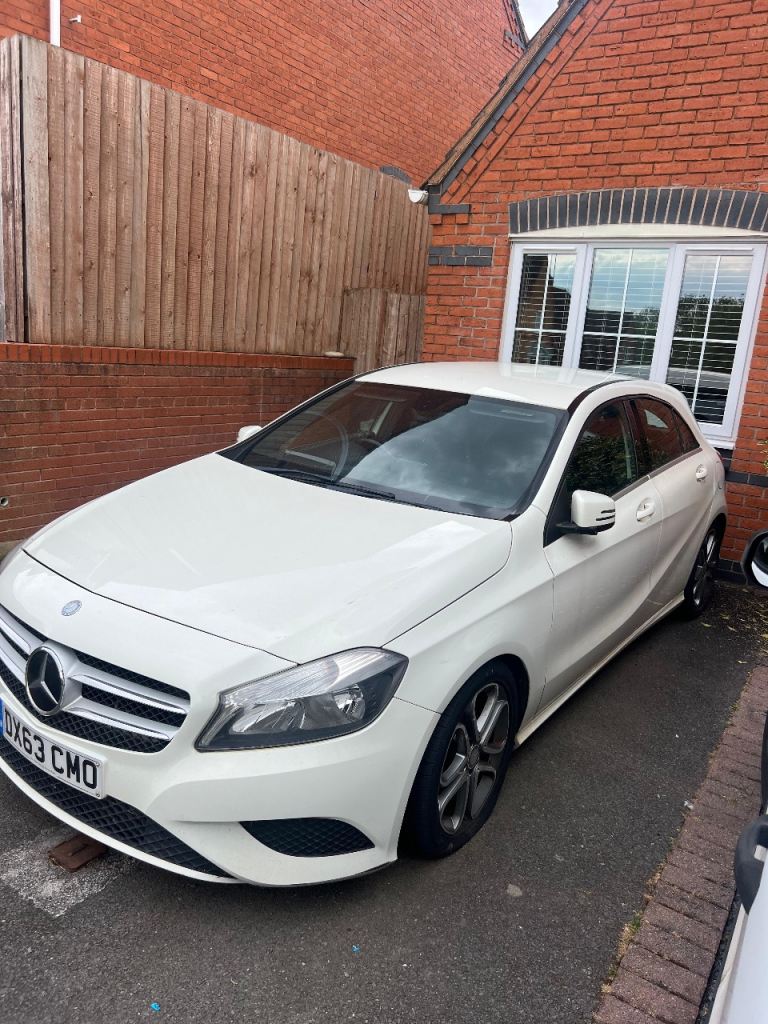 Mercedes-Benz, A CLASS, Hatchback, 2013, Manual, 1595 (cc), 5 doors
